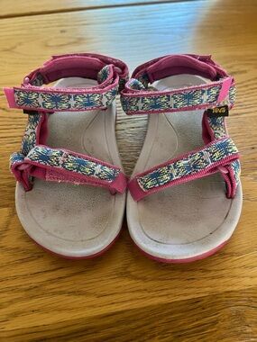 Teva Hurricane XLT 2 Sandal - BUTTERFLY PASTEL LILAC - Size 9c